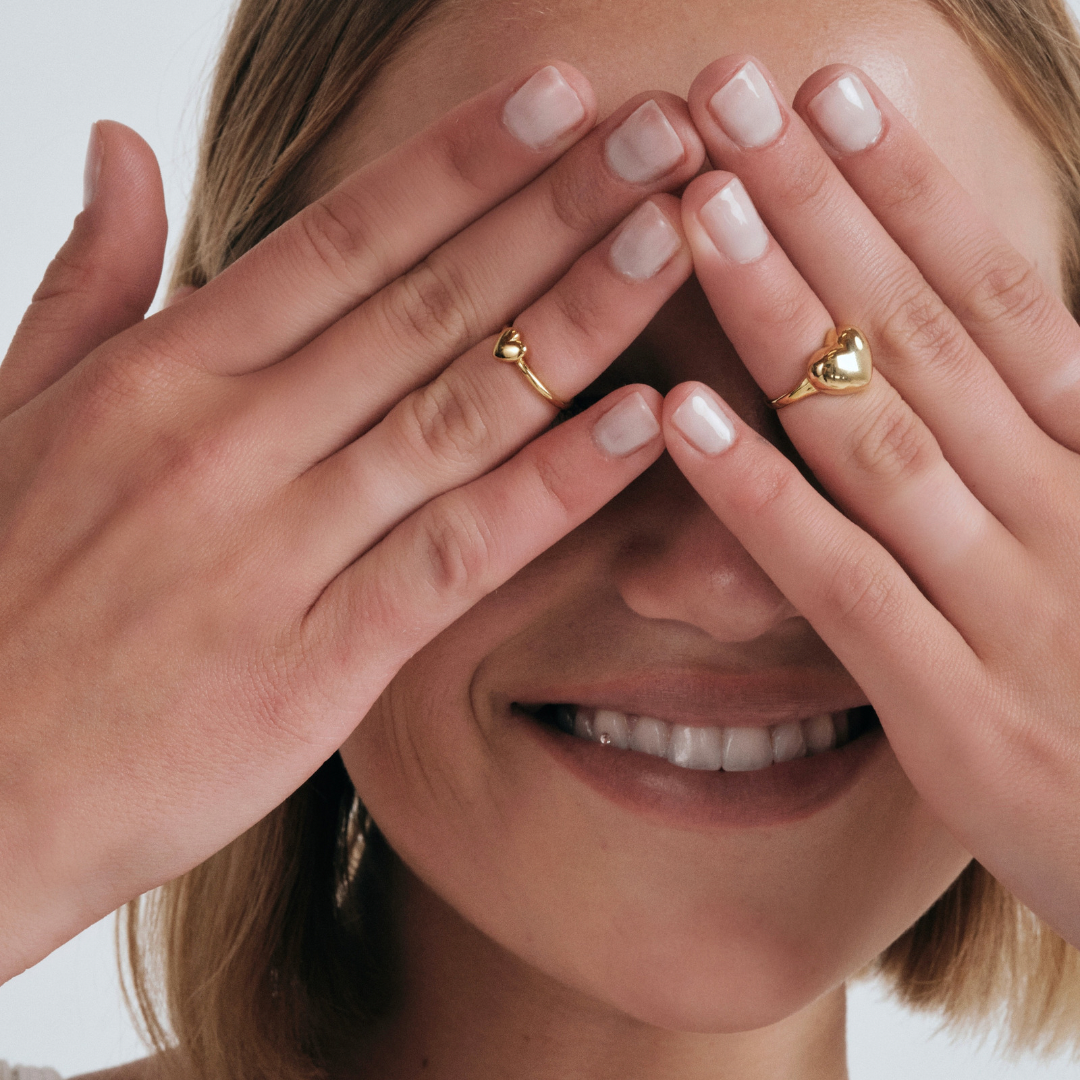 Bebe Teá Ring - Solid Gold