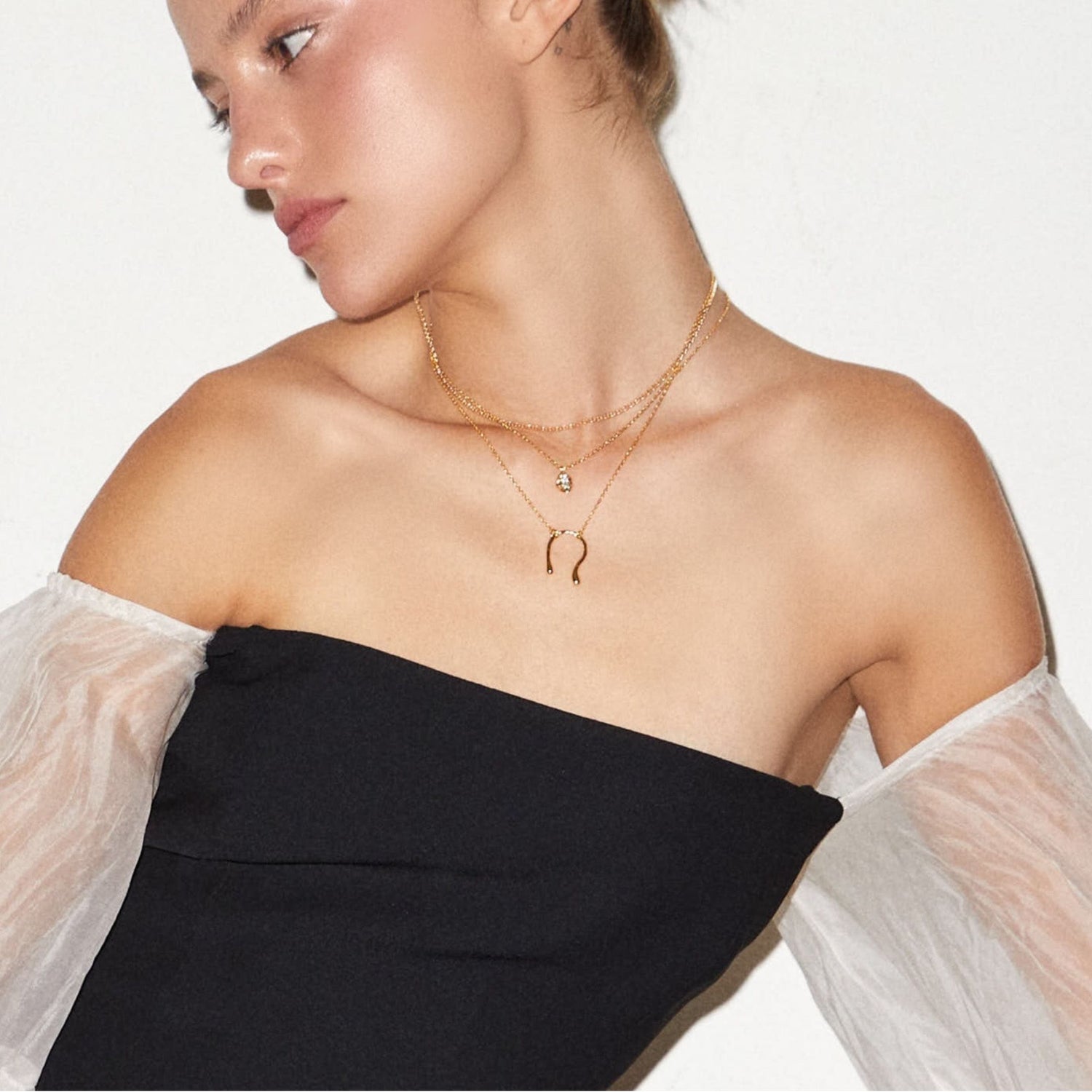 Chia Necklace - Solid Gold