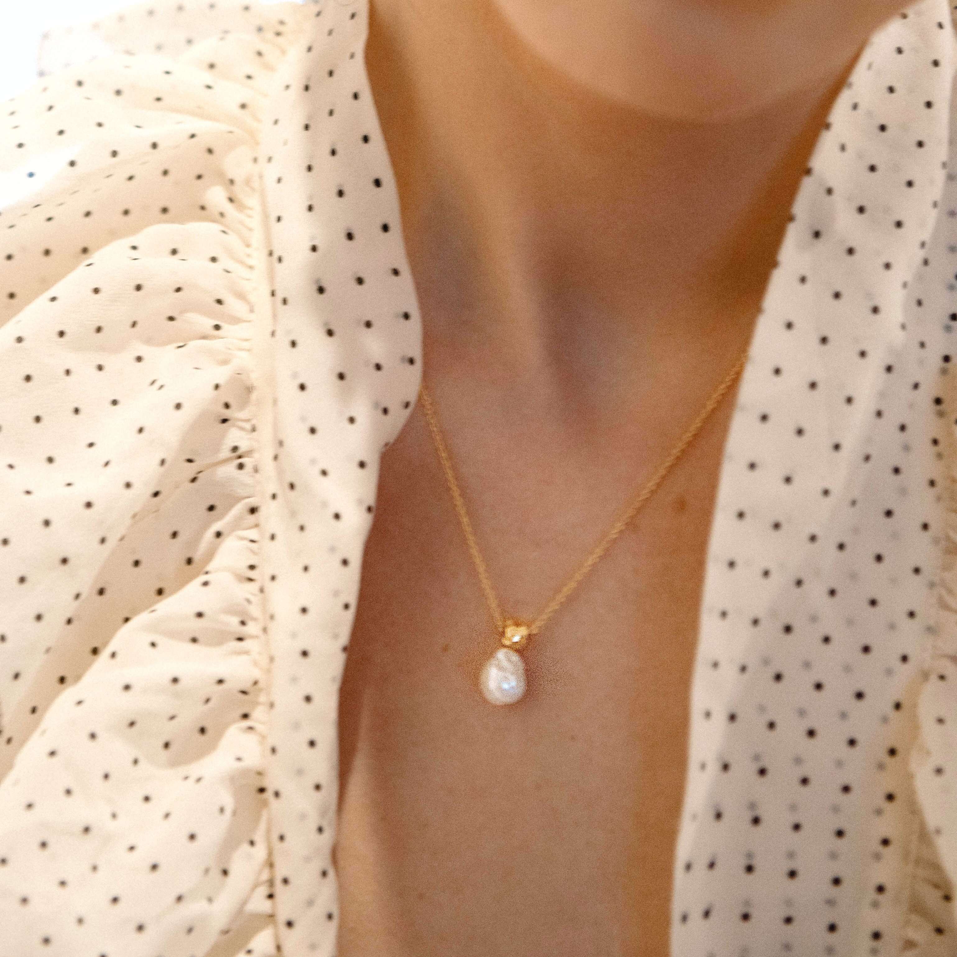 Baguette Necklace - Solid Gold