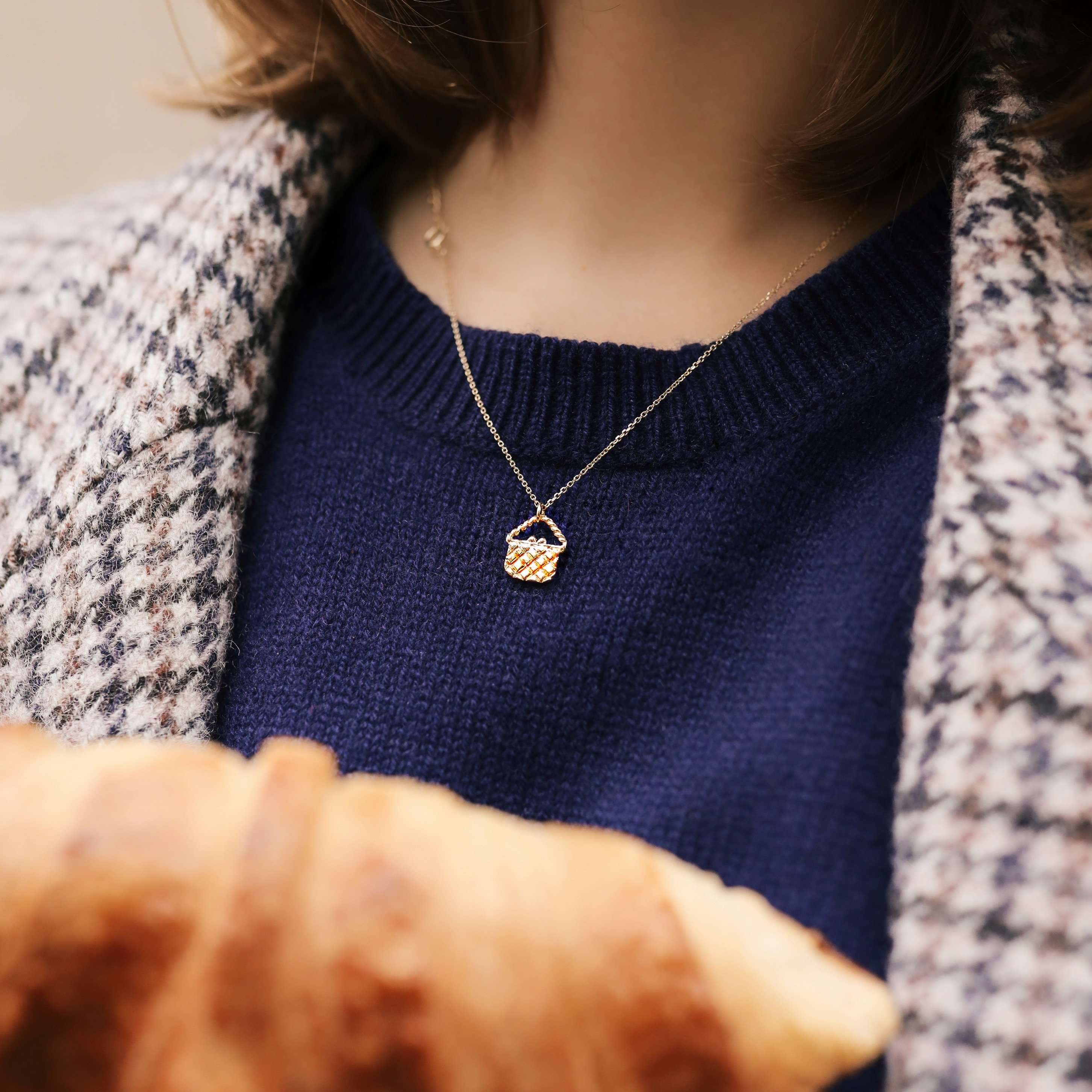 Box Necklace -Solid Gold